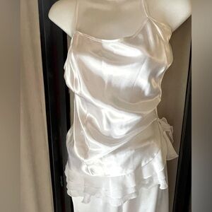 La Vie En Rose stunning 2 Piece Pyjama Set in cream satin with ruffles. Size XL